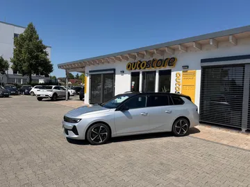 Car image 30