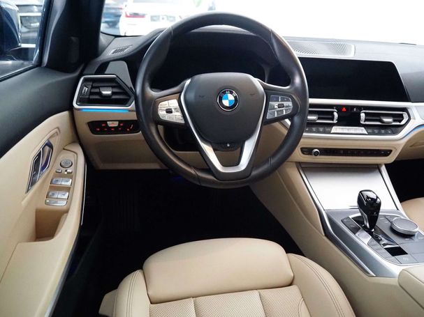 BMW 320d Touring Luxury Line 140 kW image number 13