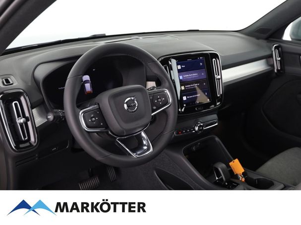 Volvo XC40 B3 Core 120 kW image number 9