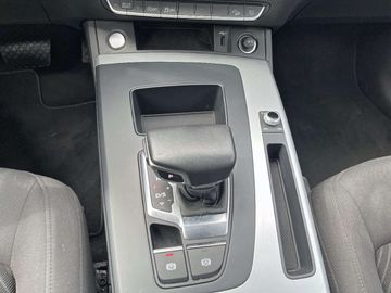 Car image 33