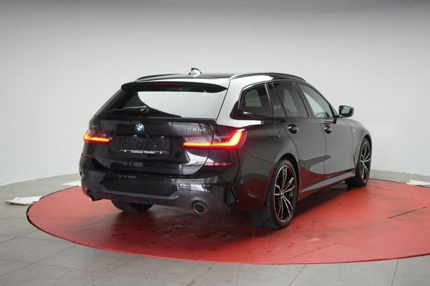 BMW 330d Touring M Sport xDrive 210 kW image number 3