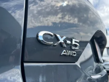 Car image 24