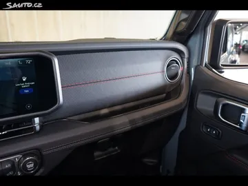 Car image 47
