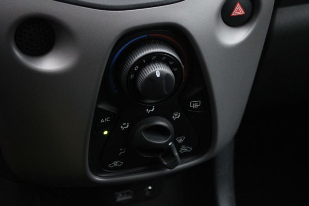 Peugeot 108 VTI Active 53 kW image number 18