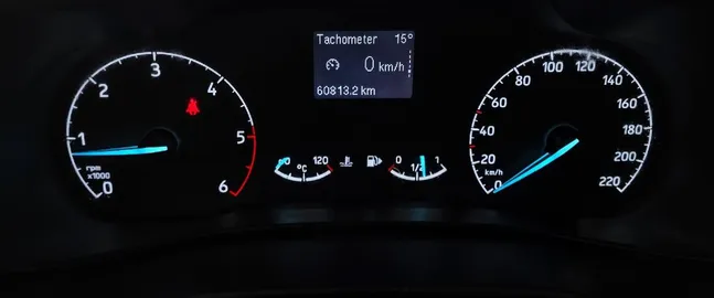 Car image 15