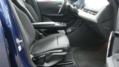 Car image 31