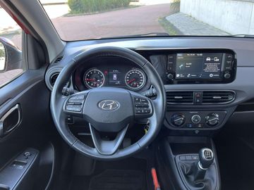 Car image 13