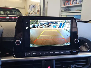 Car image 19