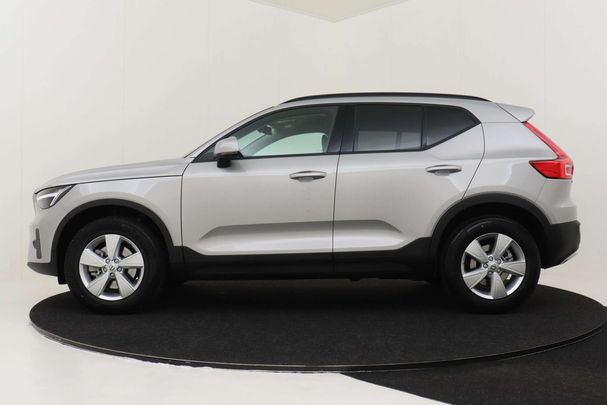 Volvo XC40 B3 Essential 120 kW image number 7