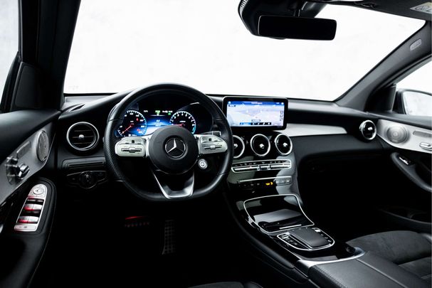 Mercedes-Benz GLC 300 e 4Matic 235 kW image number 19