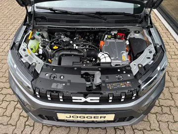 Car image 24