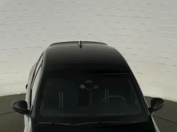 Car image 33