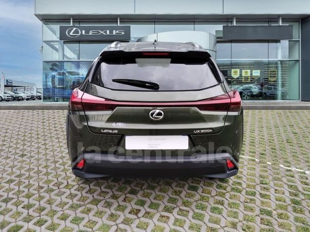 Lexus UX 300h 146 kW image number 28