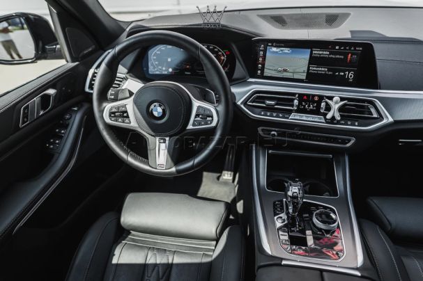 BMW X5 M50i xDrive 390 kW image number 20