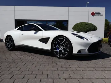 Car image 40