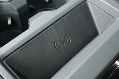 Car image 37