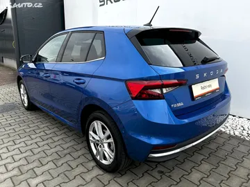 Car image 35