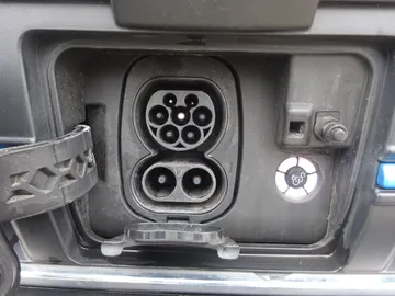 Car image 37