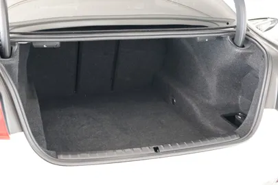 Car image 38