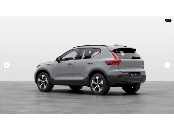 Volvo XC40 B3 Plus Dark 120 kW image number 2