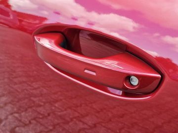 Car image 30
