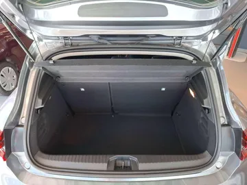 Car image 27