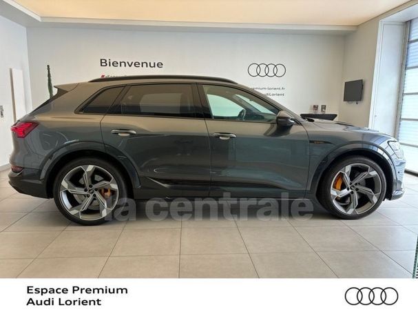 Audi e-tron quattro Sport 230 kW image number 3