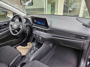 Car image 11