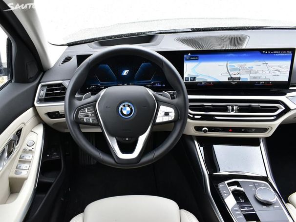 BMW 330 e Touring xDrive 215 kW image number 6