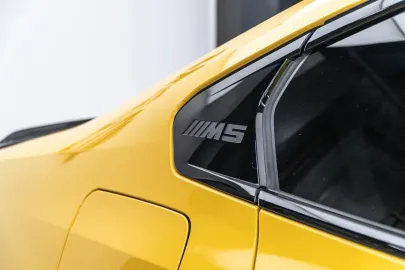 Car image 40