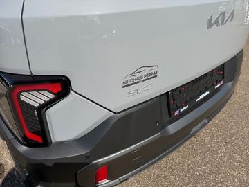 Car image 31