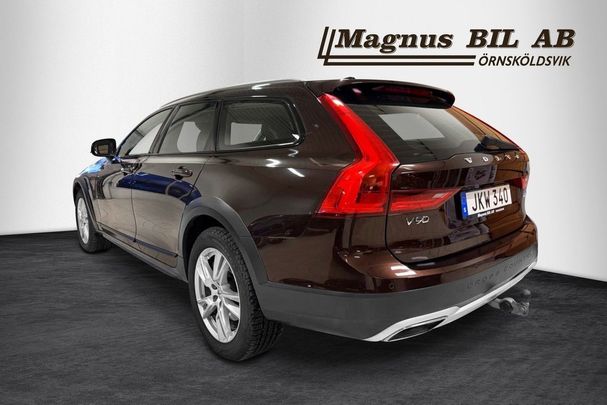 Volvo V90 Cross Country D5 AWD 174 kW image number 4