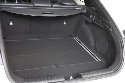 Car image 37