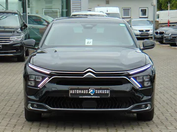 Car image 22