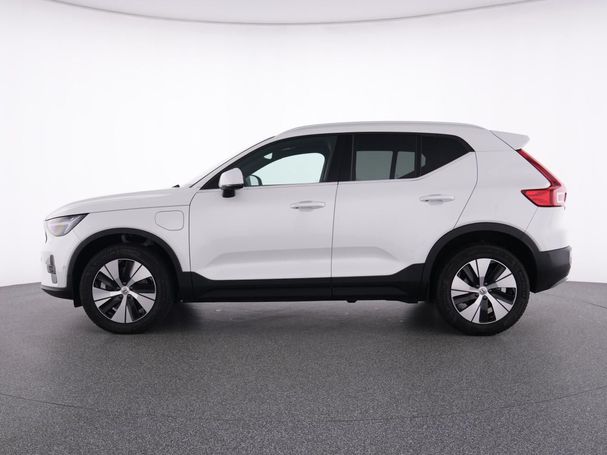 Volvo XC40 Plug-in Hybrid T4 Plus Bright 155 kW image number 11