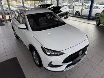 Car image 25
