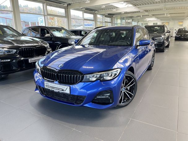 BMW 330e Touring M Sport 215 kW image number 1