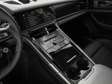 Car image 38