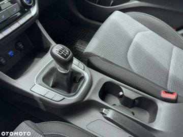 Car image 31