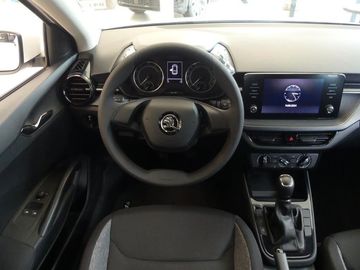 Car image 9