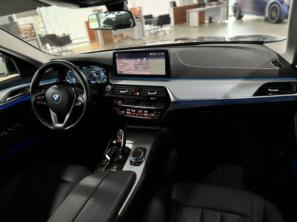 BMW 530 Touring 215 kW image number 35