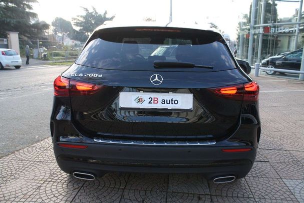 Mercedes-Benz GLA 200 d 110 kW image number 4