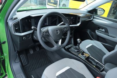 Car image 14