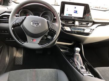 Car image 15