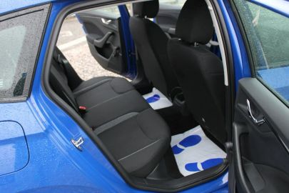 Car image 29