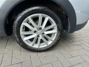 Car image 41