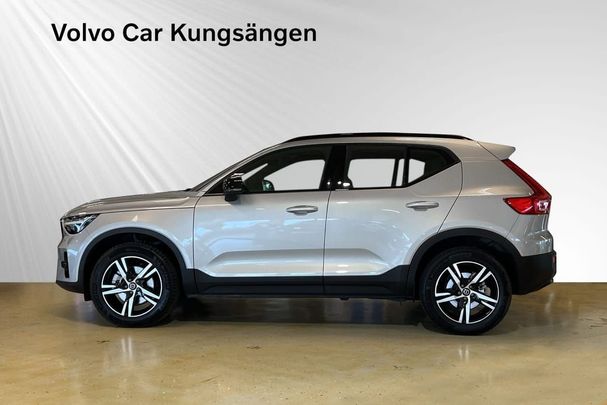 Volvo XC40 B4 Plus Dark 147 kW image number 4