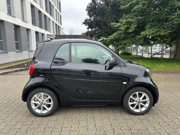 Smart ForTwo coupe EQ 60 kW image number 6