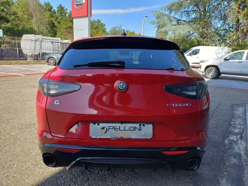 Car image 28