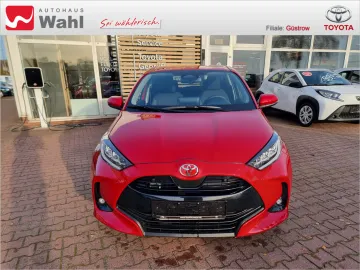 Car image 2